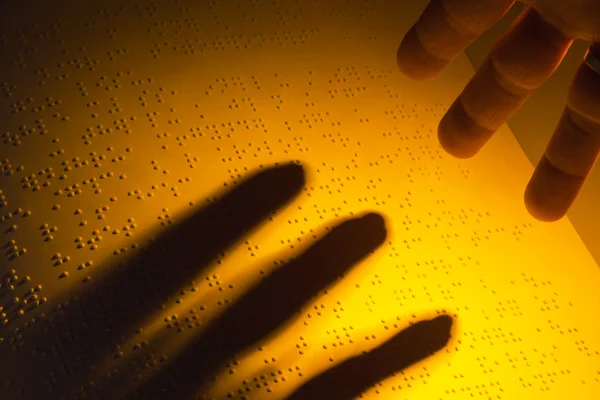 Βιβλίων στη γραφή braille. Braille για τυφλούς — Φωτογραφία Αρχείου