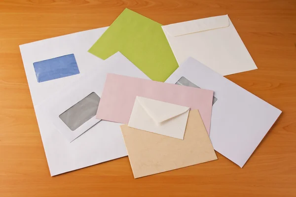 Muitos envelopes diferentes — Fotografia de Stock