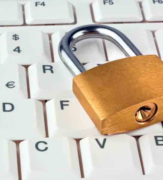 Data security for computers. padlock — Stock Photo, Image