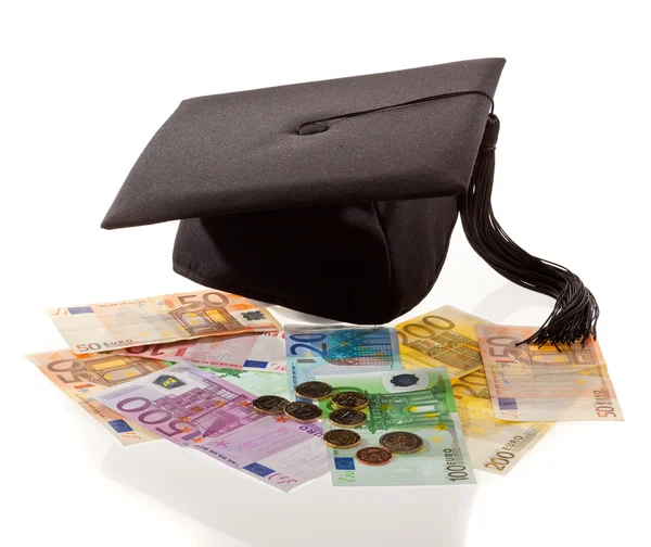 Mortaio e soffitto. costi dell'istruzione in Europa . — Foto Stock