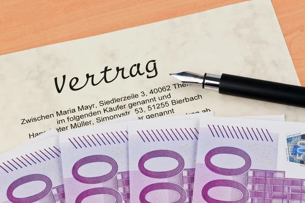 Euro banknotes and contract — Stock Photo, Image