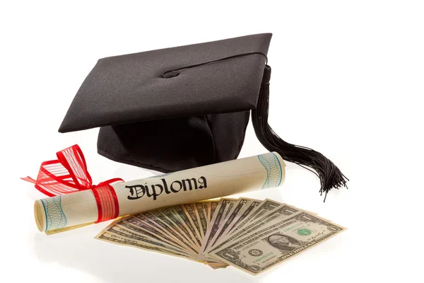 Mortarboard and dollars. — Stock Photo, Image