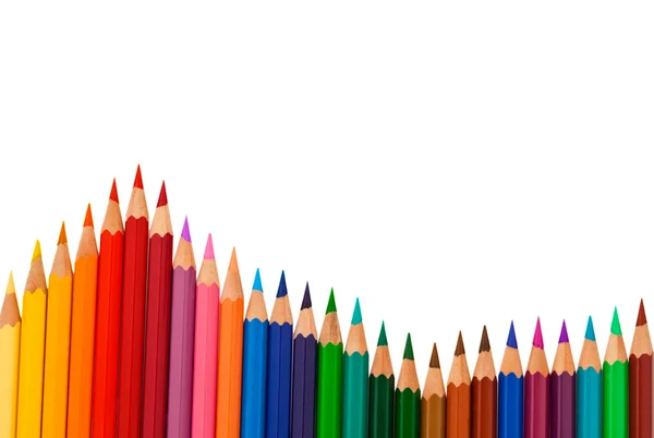 Lápis coloridos sobre um fundo branco — Fotografia de Stock