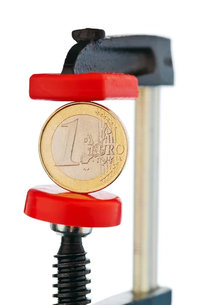 Euromünze im Schraubstock — Stockfoto