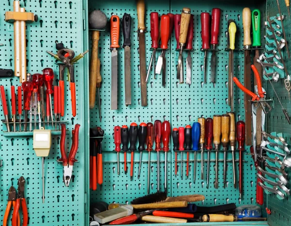 Tool cabinet in a workshop — Stock Photo, Image