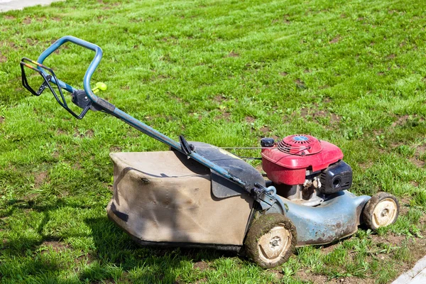 Lawn mower — Stock Photo, Image