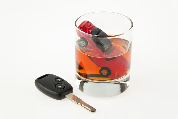 Alcohol en auto. alkolenker. — Stockfoto