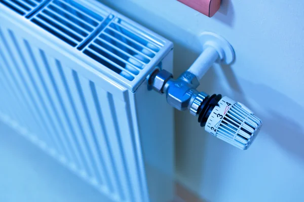 Um termostato de radiador — Fotografia de Stock