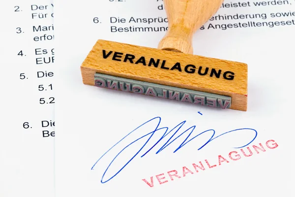Wooden stamp on the document: assessment — Stock Photo, Image