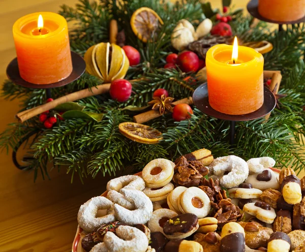 Cookies en koekjes voor Kerstmis — Stockfoto