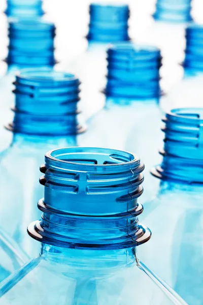 Πλαστικό μπουκάλι. κενά πλαστικά μπουκάλια — Φωτογραφία Αρχείου