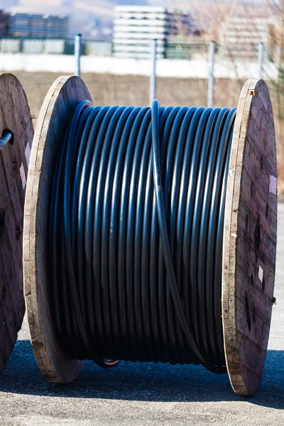 Kabel einer Stromleitung — Stockfoto