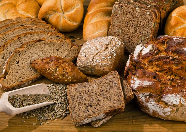 Diferentes tipos de pan —  Fotos de Stock