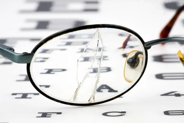 Glasses and eye test — Stock Photo, Image