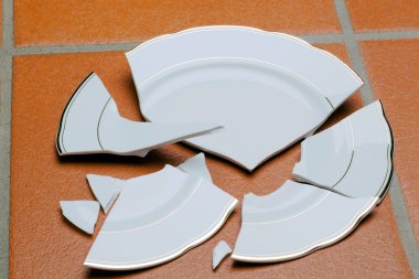 Broken plates clipart