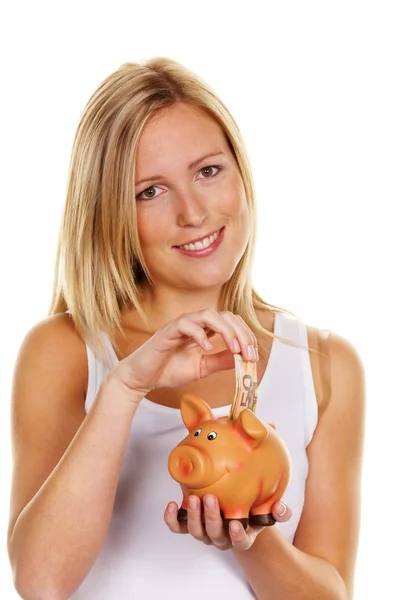 Giovane donna, per risparmiare denaro. euro farsa — Foto Stock