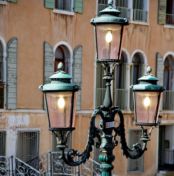 Street lighting — Stock Photo, Image