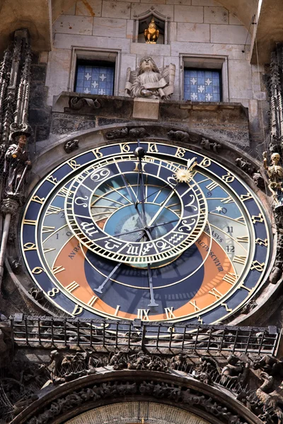Horloge astronomique de Prague sur la vieille mairie — Photo