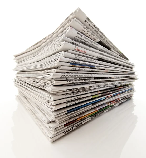 Pilha de jornais — Fotografia de Stock