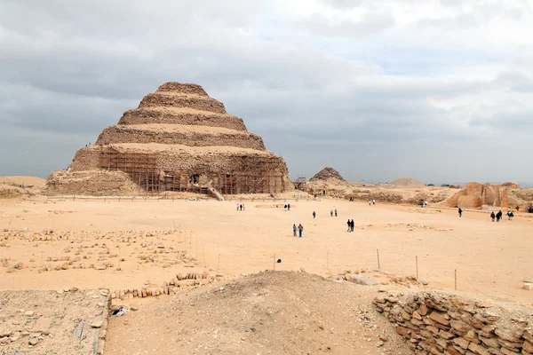 Egipto, saqqara, pirámide escalonada — Foto de Stock