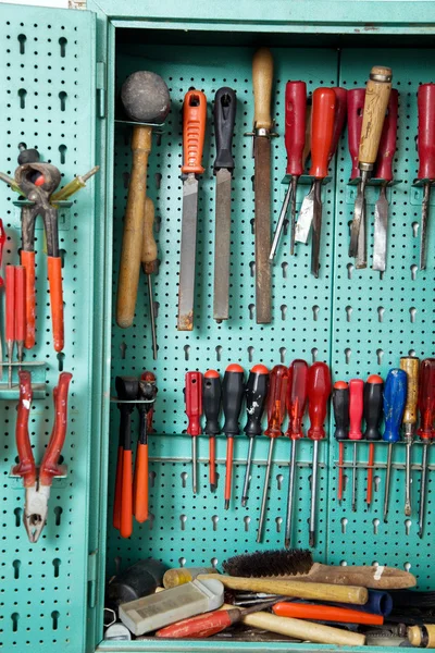 Tool cabinet in a workshop — Stock Photo, Image