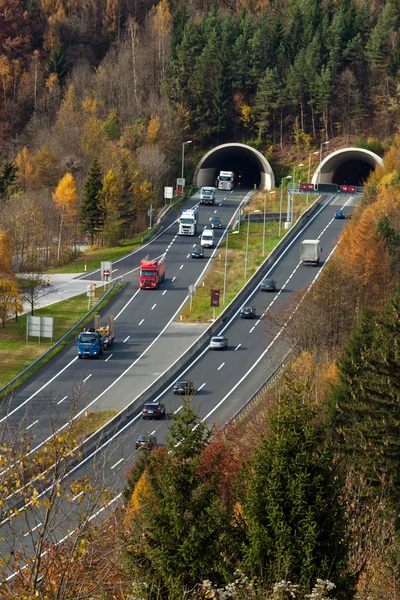 터널 안 tauernautobahn — 스톡 사진