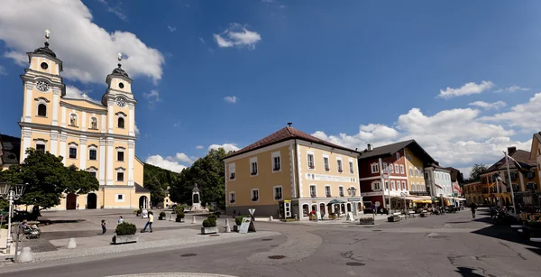 Österrike, övreÖsterrike, salzkammergut, mondsee, kyrkan, — Stockfoto