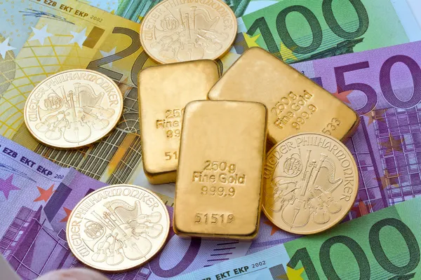 Investition in echtes Gold — Stockfoto