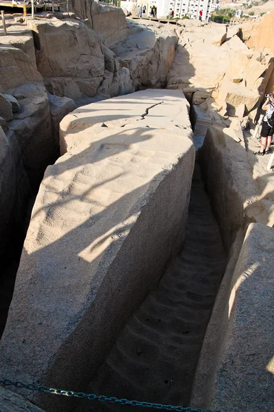 Єгипет, Асуан, незавершеного обеліска — стокове фото