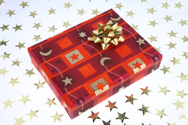 A red christmas present box — Stockfoto