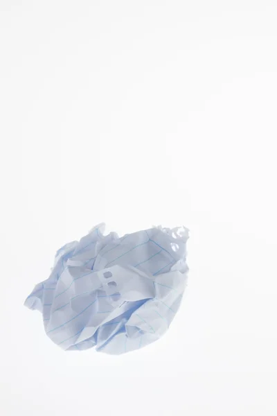 Skrynkligt papper boll — Stockfoto
