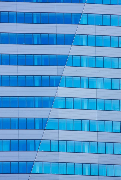 현대 오피스 빌딩 창 — 스톡 사진