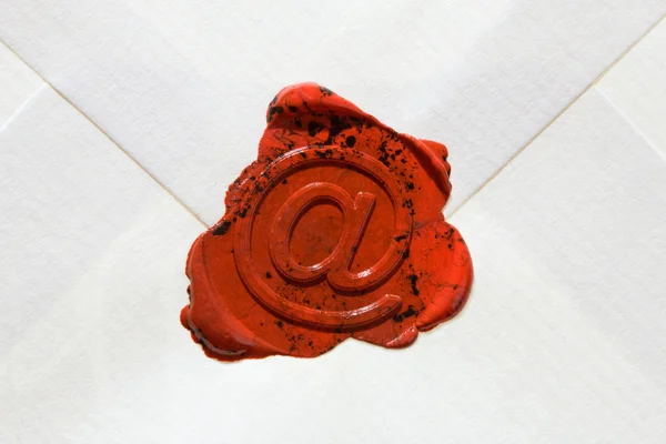 Znak koperty wiadomości e-mail — Zdjęcie stockowe