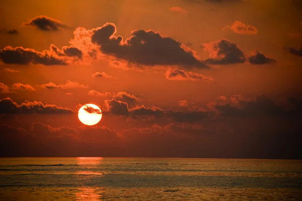 上一个梦想海滩日落 — 图库照片