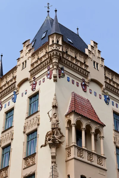 Prague, beautifully renovated houses n the old tow — Stock Photo, Image