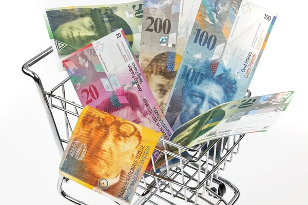 Svájci frank számlát bevásárló kosár — Stock Fotó