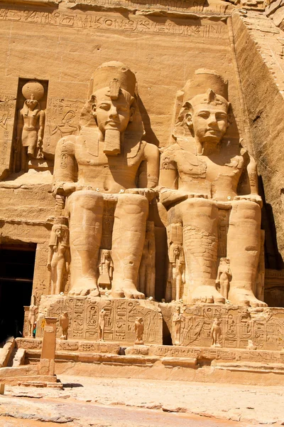 Египет, abu simbel rock tempes — стоковое фото