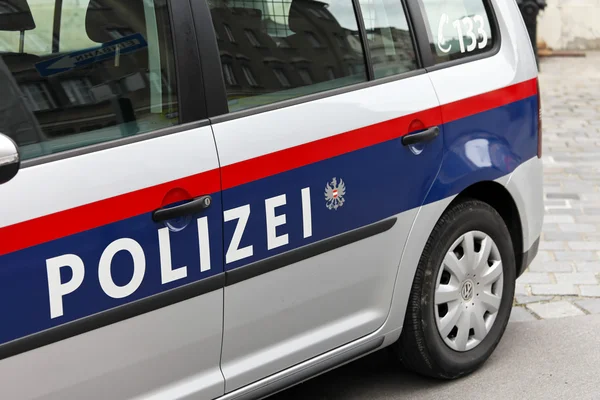 Österreichisches Polizeiauto — Stockfoto