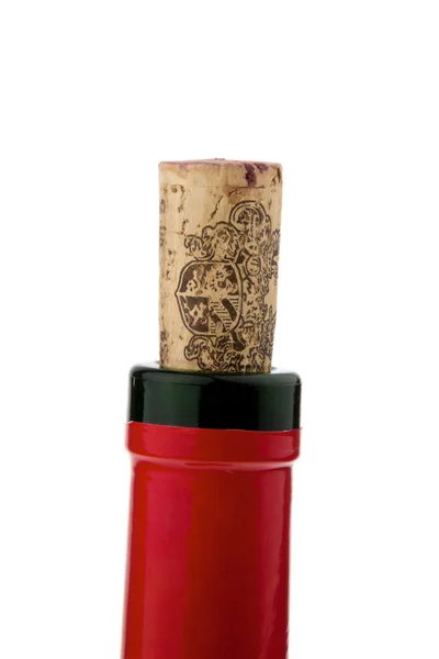 Fles wijn met rode wijn en wijnproducten kurken — Stockfoto