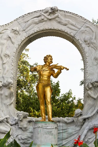 Österrike, Wien, johann strauss memorial — Stockfoto