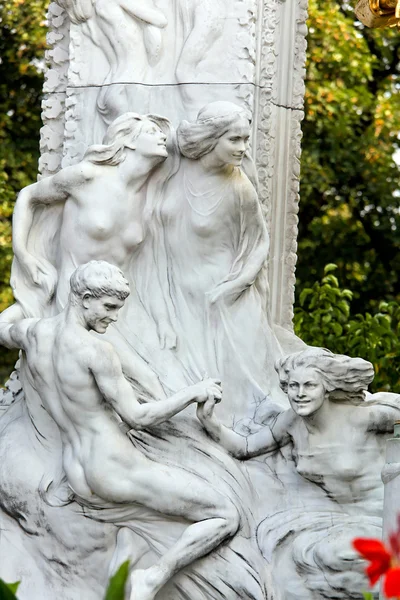 Österrike, Wien, johann strauss memorial — Stockfoto
