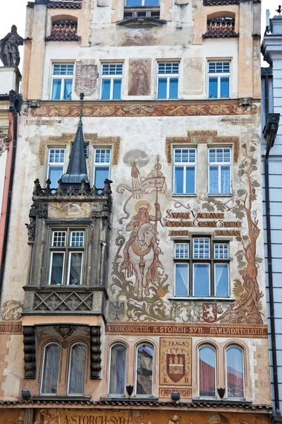 Prague, old town square, wenceslas house with holy — Stock Photo, Image