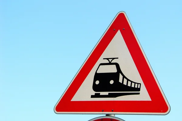 Znak przejazdach kolejowych — Zdjęcie stockowe