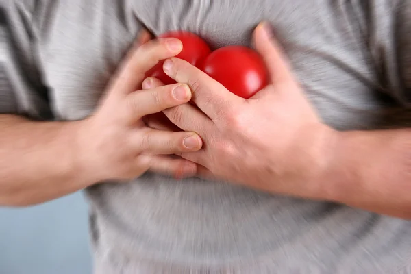 Kalp krizi geçiriyor — Stok fotoğraf