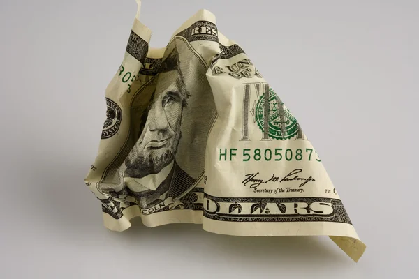 Dinheiro amassado isolado em branco — Fotografia de Stock