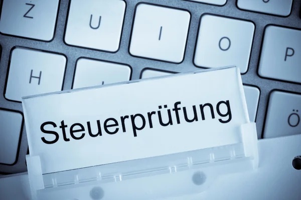 Appendere file audit fiscale — Foto Stock