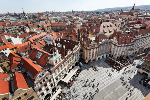 Praga, plaza del casco antiguo, paisaje urbano — Foto de Stock