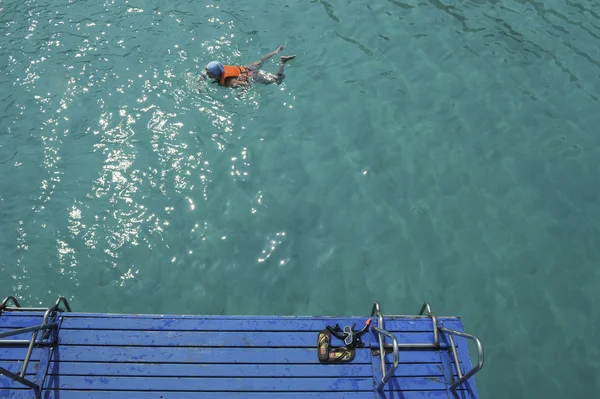 Mergulho com snorkel — Fotografia de Stock
