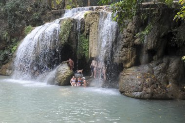 Tayland river kwai, bir şelale