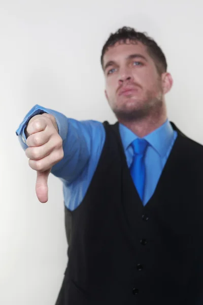 Affärsman bära en skjorta och slips i en midja kappa — Stockfoto
